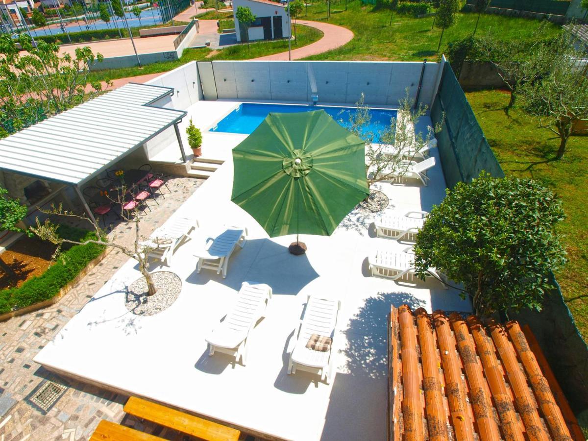 Вилла House Pula 2080 Экстерьер фото