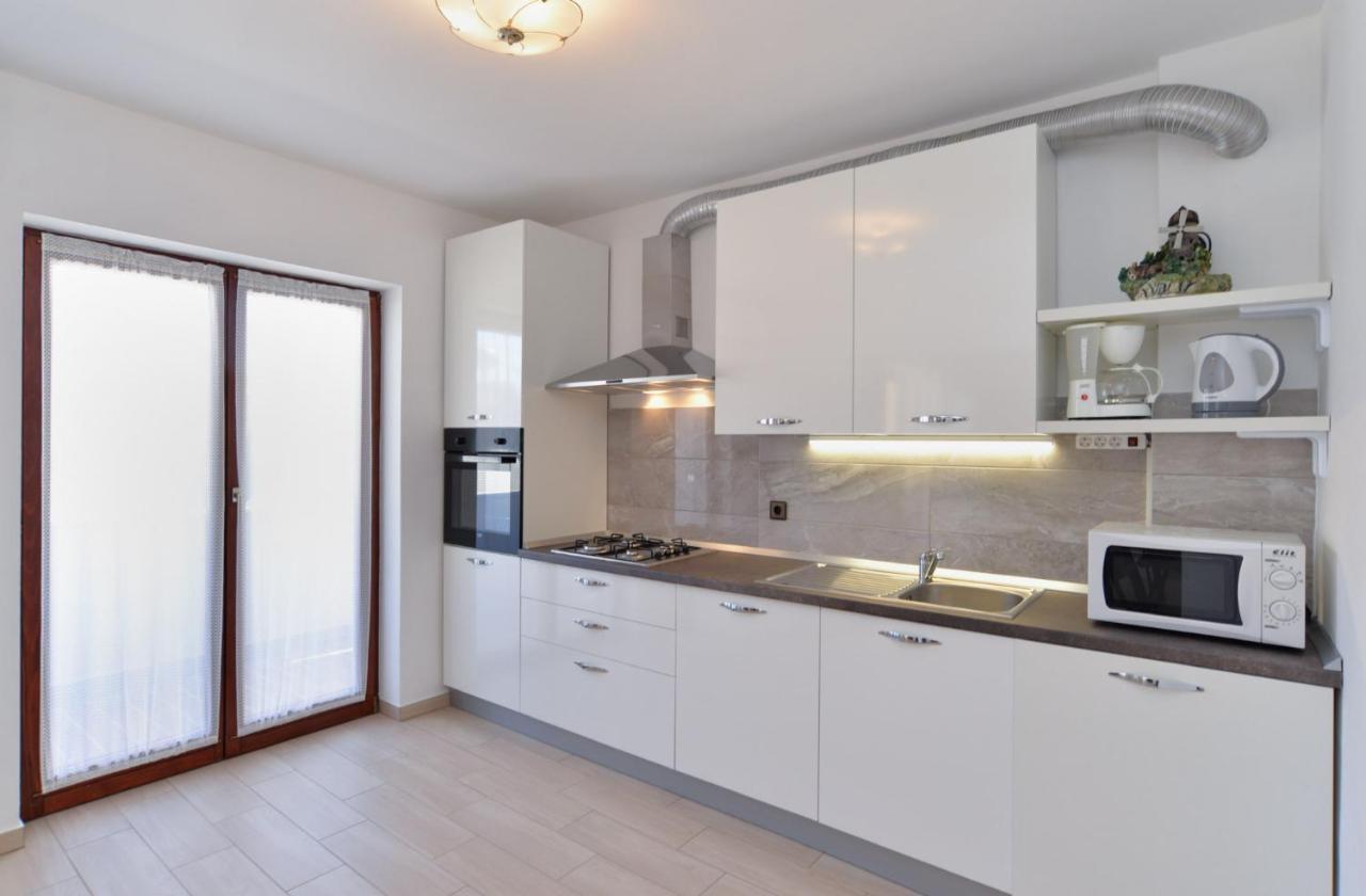 Вилла House Pula 2080 Экстерьер фото