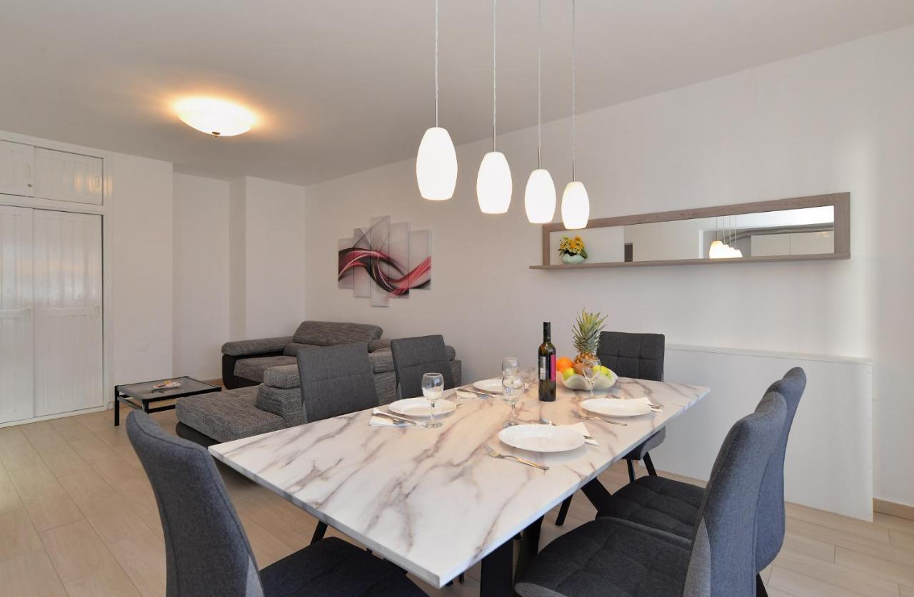 Вилла House Pula 2080 Экстерьер фото
