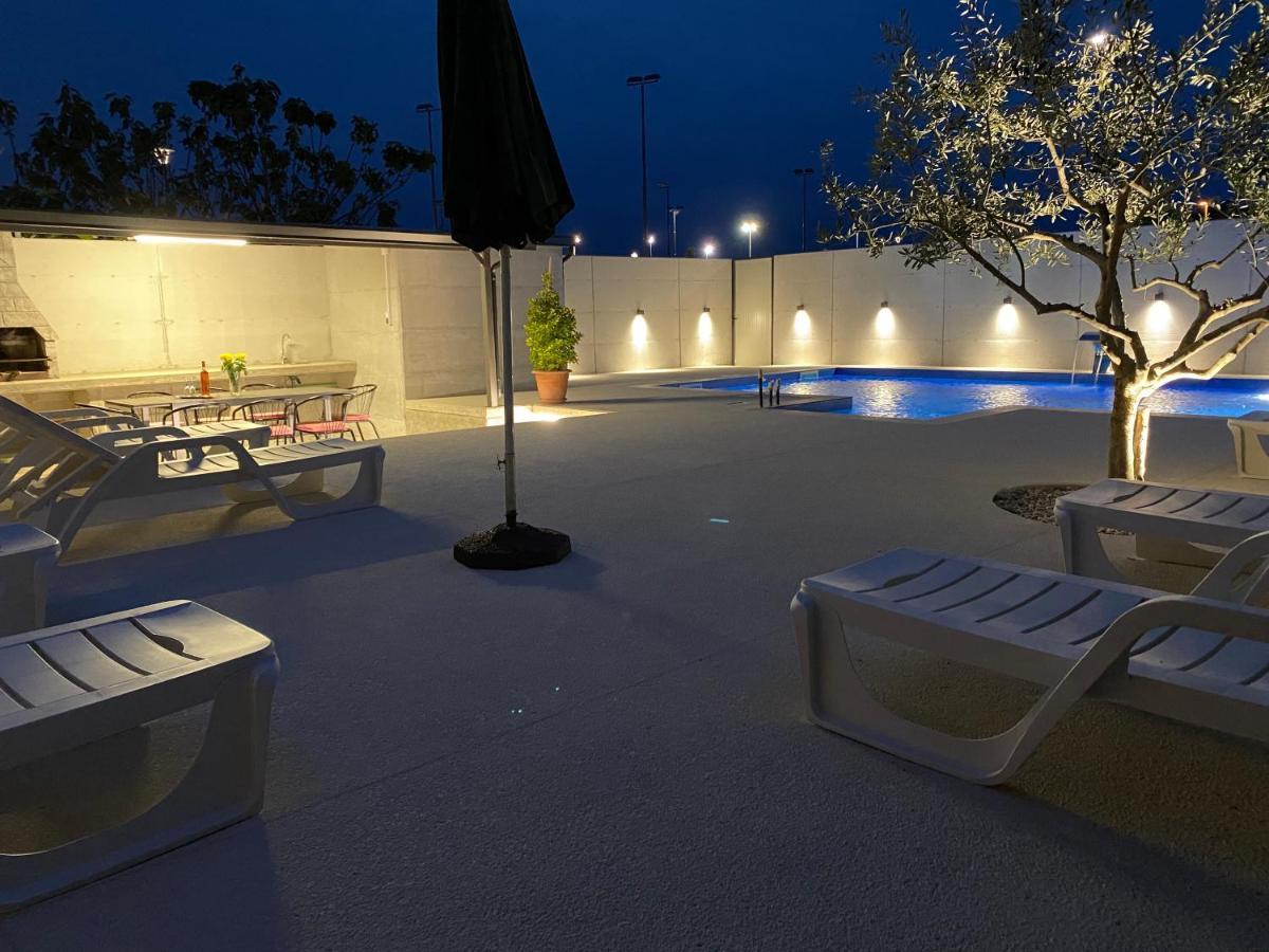 Вилла House Pula 2080 Экстерьер фото